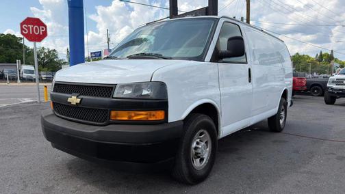 Summit White 2020 Chevrolet Express 2500 RWD 2500 Regular Wheelbase WT