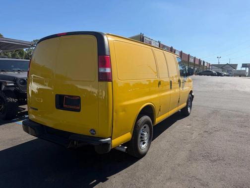 2020 Chevrolet Express 2500 RWD 2500 Regular Wheelbase WT