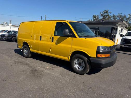 2020 Chevrolet Express 2500 RWD 2500 Regular Wheelbase WT