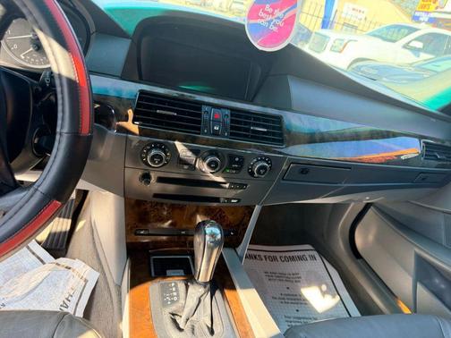 2006 BMW 525 525i Sedan 4D