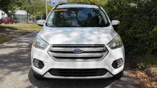 White 2018 Ford Escape SE