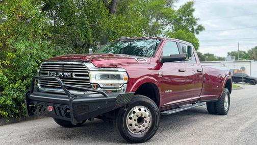 Delmonico Red Pearlcoat 2022 RAM 3500 Laramie Crew Cab 4x4 8' Box