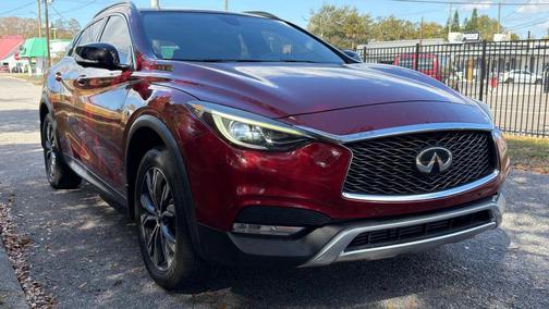 2018 INFINITI QX30 ESSENTIAL