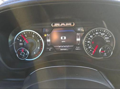 2021 RAM 2500 Laramie Crew Cab 4x4 6'4' Box