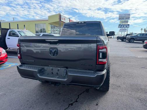 2021 RAM 2500 Laramie Crew Cab 4x4 6'4' Box