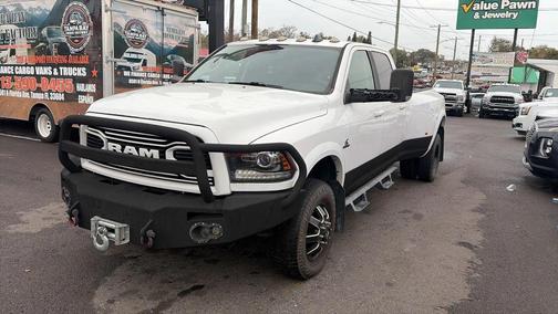 2018 RAM 3500 Laramie Crew Cab 4x4 8' Box