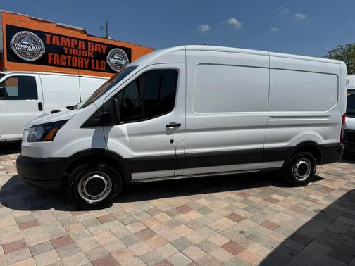 Oxford White 2019 Ford Transit-250 Base