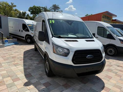 Oxford White 2019 Ford Transit-250 Base