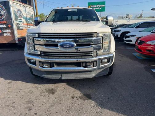 White 2018 Ford F-450 Lariat