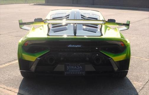 2022 Lamborghini Huracan STO Coupe