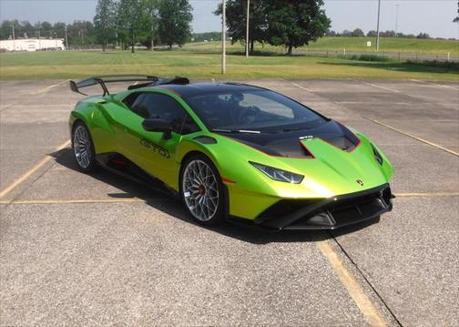2022 Lamborghini Huracan STO Coupe