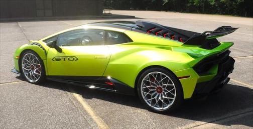 2022 Lamborghini Huracan STO Coupe