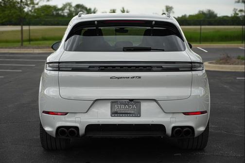 Chalk 2025 Porsche Cayenne GTS