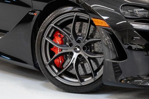 2020 McLaren 720S Base