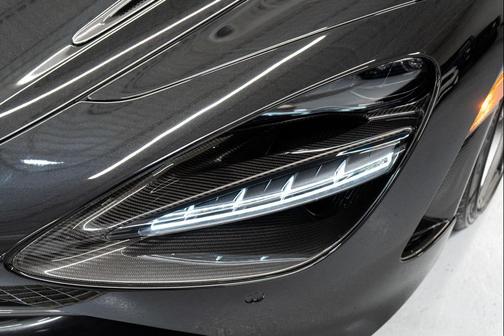 2020 McLaren 720S Base