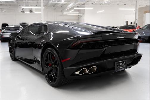 2017 Lamborghini Huracan LP610-4 Avio