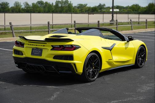 Accelerate Yellow Metallic 2023 Chevrolet Corvette Z06