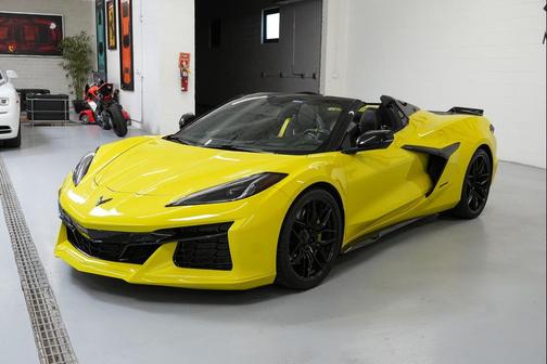 Accelerate Yellow Metallic 2023 Chevrolet Corvette Z06