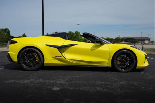 Accelerate Yellow Metallic 2023 Chevrolet Corvette Z06