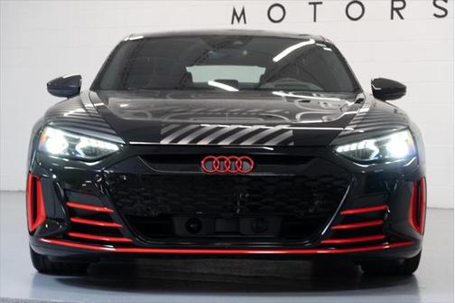 2023 Audi RS e-tron GT quattro