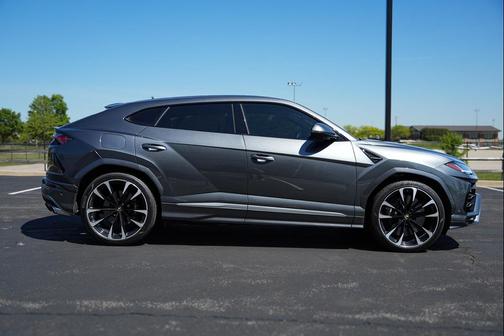 Grigio Lynx Metallic 2019 Lamborghini Urus SUV