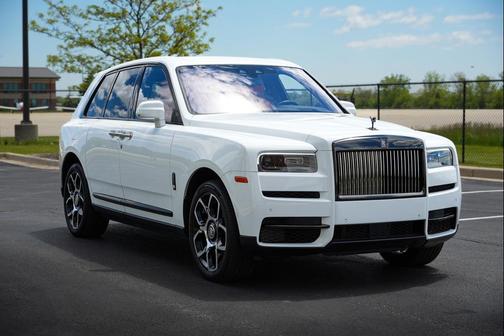 English White 2023 Rolls-Royce Cullinan SUV