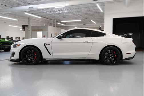 2019 Ford Shelby GT350R Base