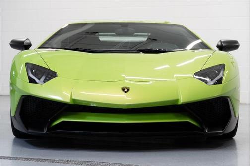2016 Lamborghini Aventador LP750-4 Superveloce