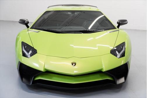 2016 Lamborghini Aventador LP750-4 Superveloce