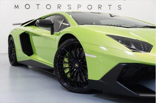 2016 Lamborghini Aventador LP750-4 Superveloce