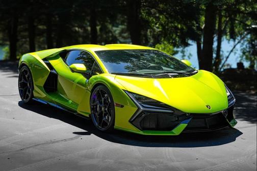 Verde Citrea Metallic 2025 Lamborghini Revuelto Coupe