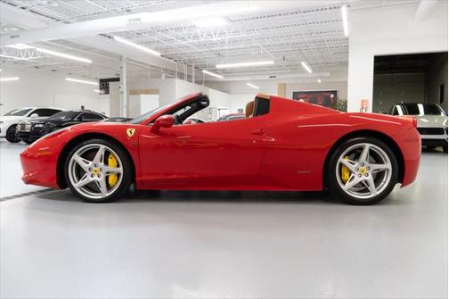 2015 Ferrari 458 Spider Base