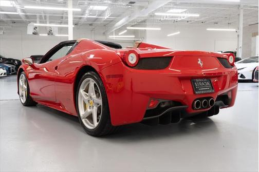 2015 Ferrari 458 Spider Base