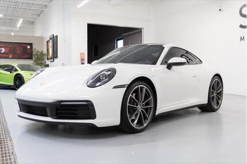 2022 Porsche 911 Carrera