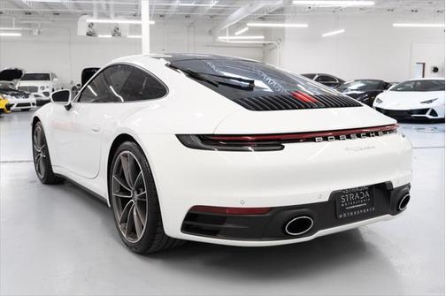 2022 Porsche 911 Carrera