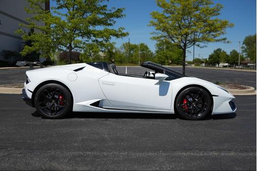 Bianco Monocerus 2017 Lamborghini Huracan LP580-2S