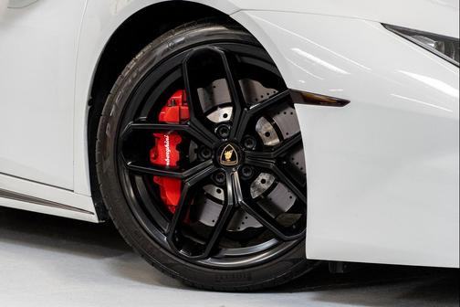 2017 Lamborghini Huracan LP580-2S