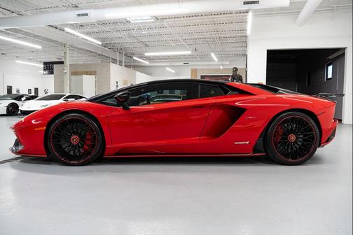 2018 Lamborghini Aventador S LP 740-4 S