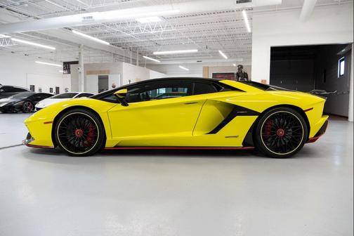 2018 Lamborghini Aventador S LP 740-4 S