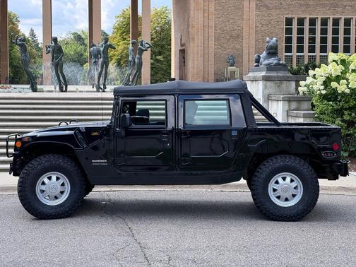 2001 Am General Hummer 