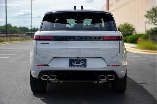 Borasco Grey Metallic 2025 Land Rover Range Rover Sport SE