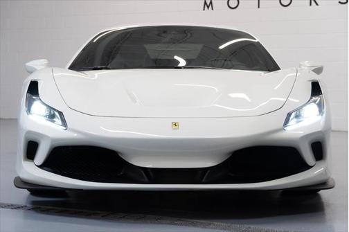 2022 Ferrari F8 Tributo Base