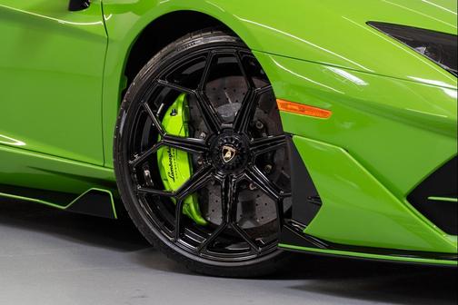 2021 Lamborghini Aventador SVJ Roadster