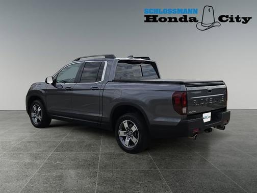 Modern Steel Metallic 2024 Honda Ridgeline