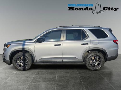 Lunar Silver Metallic 2025 Honda Pilot
