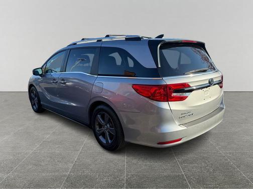 Lunar Silver Metallic 2024 Honda Odyssey