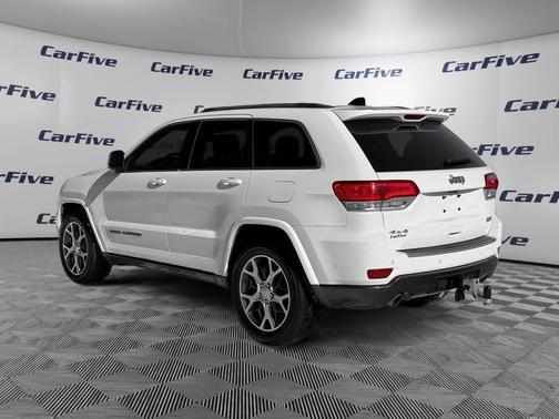 2018 Jeep Grand Cherokee Sterling Edition