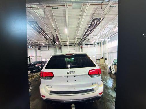 2018 Jeep Grand Cherokee Sterling Edition