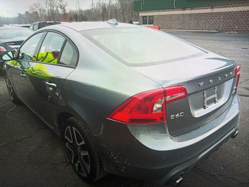 2017 Volvo S60 T5 Dynamic