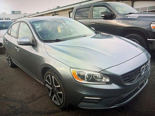 2017 Volvo S60 T5 Dynamic
